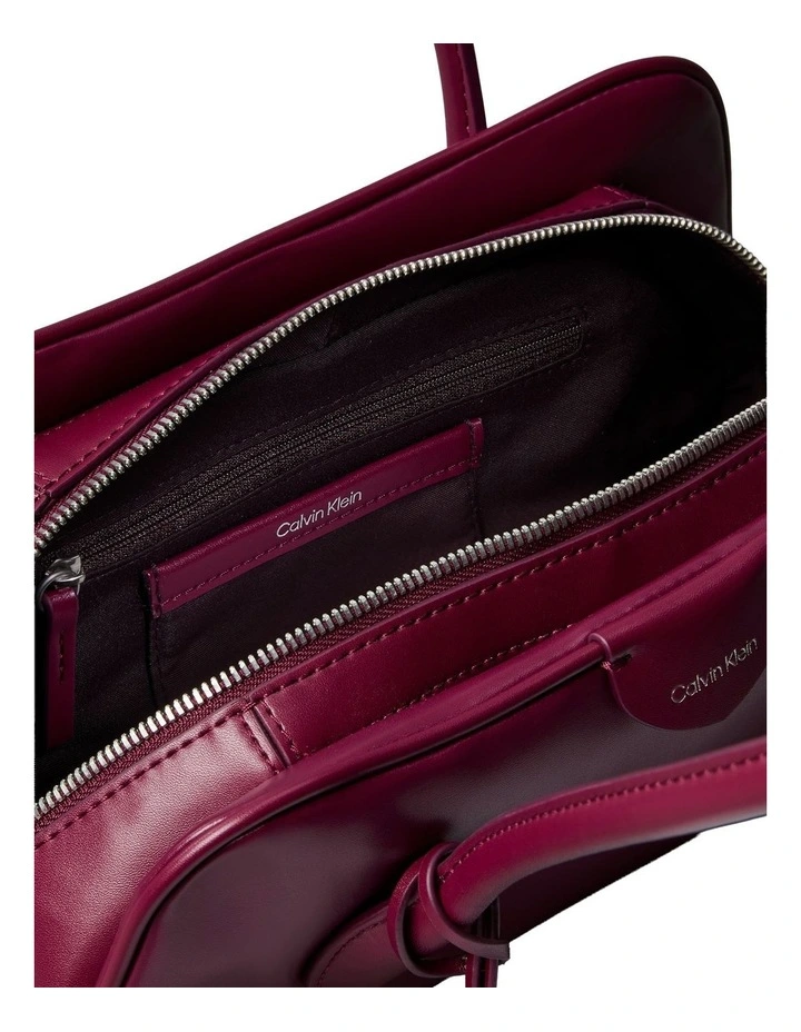 Emblem Trio Shoulder Bag in Alluring Pink image 4
