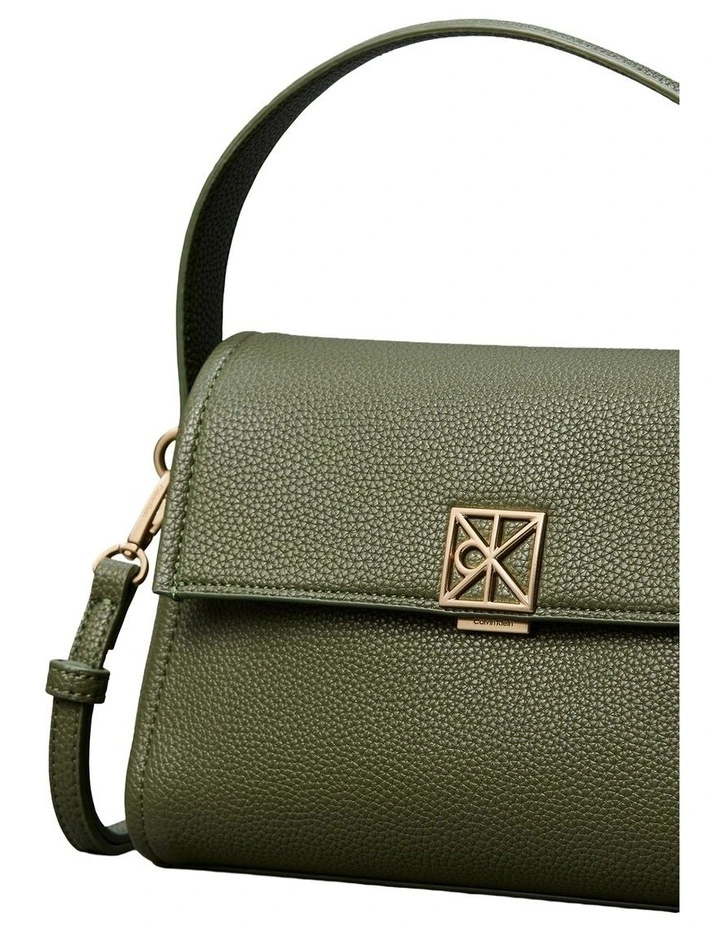 Emblem Hardware Pebble Shoulder Bag in Green image 3
