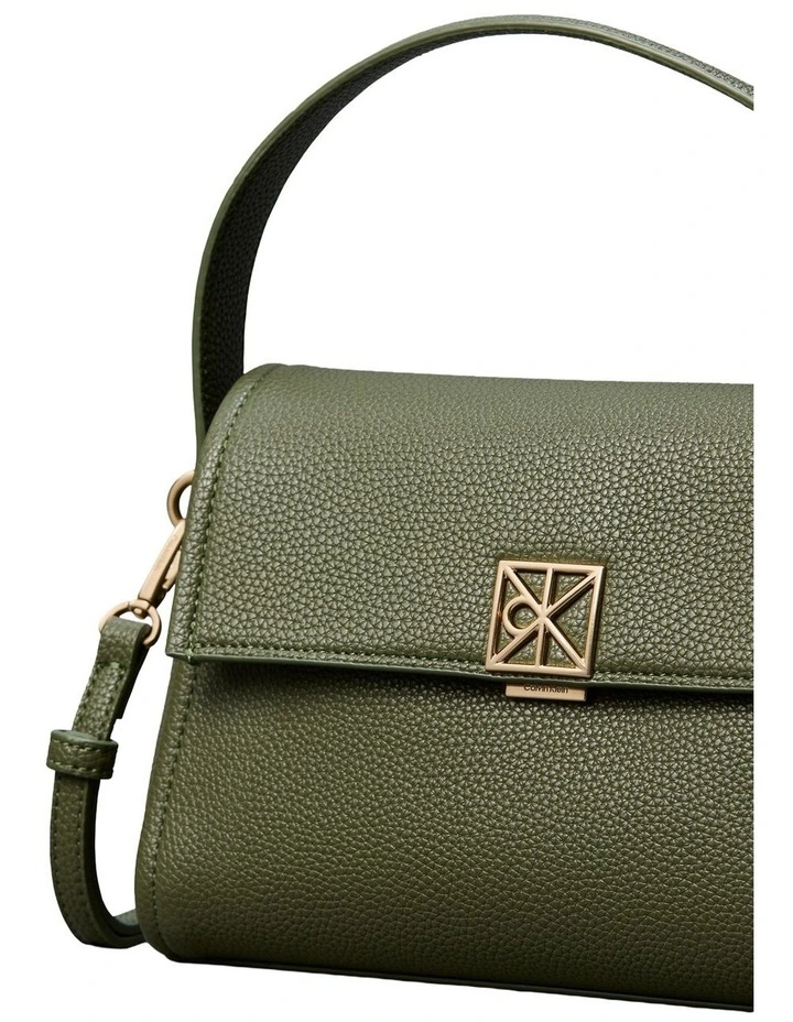 Emblem Hardware Pebble Shoulder Bag in Green image 3