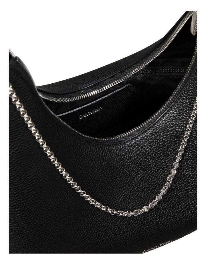 Emblem Hardware Pebble Shoulder Bag in Black image 4