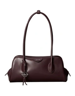 Emblem Trio Shoulder Bag in Fudge