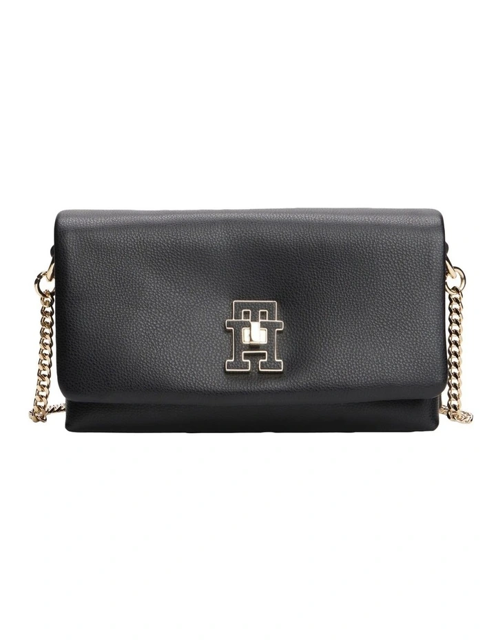 Modern Chain Strap Mini Crossover Bag in Black image 1