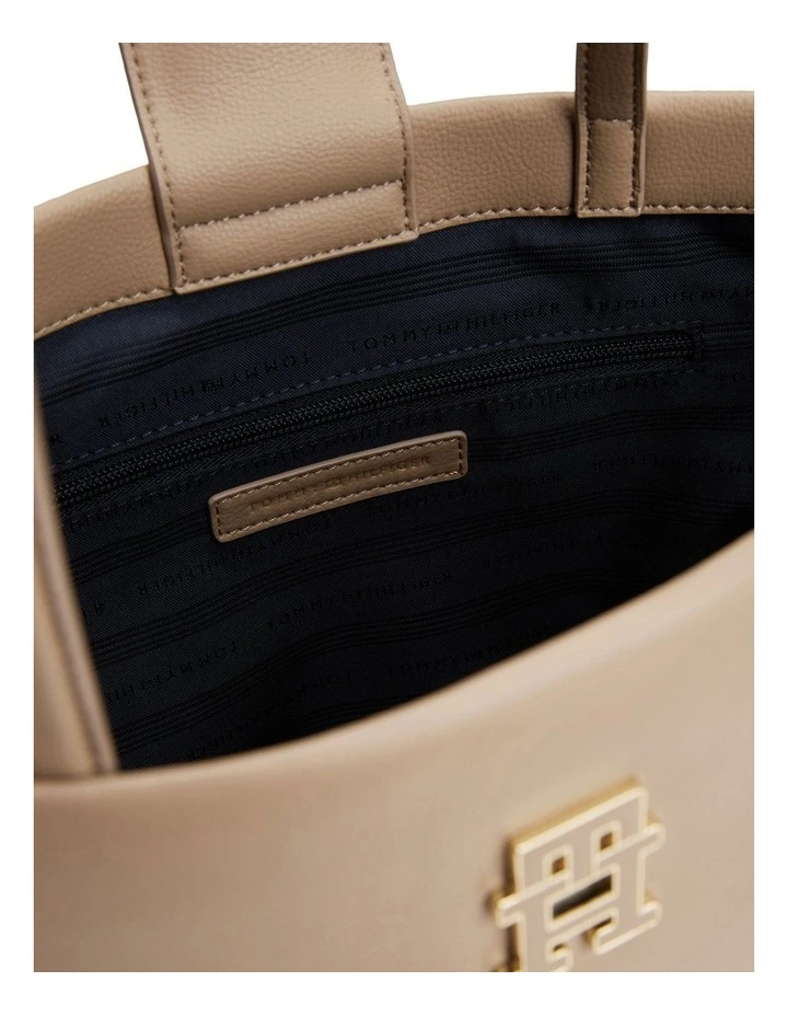 Th Modern Tote Bag in Coastal Taupe image 3