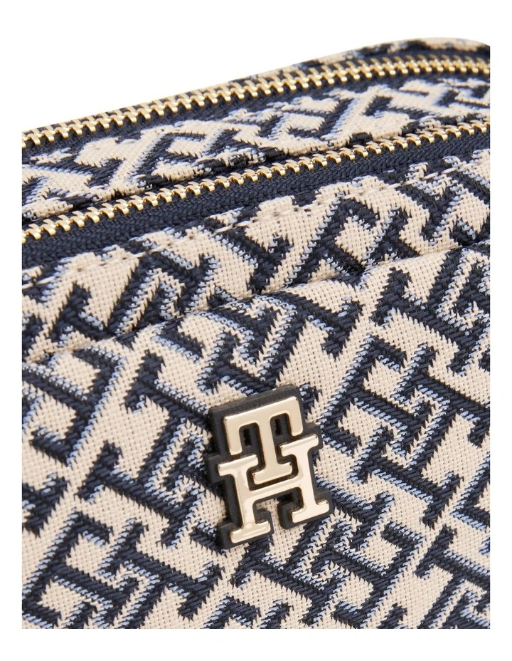 Th Jacquard Camera Crossbody Bag in Space Blue image 4