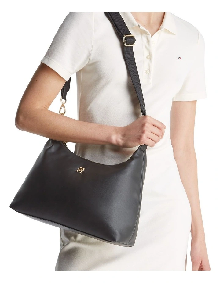 Popette Soft Shoulder Bag in Black image 7