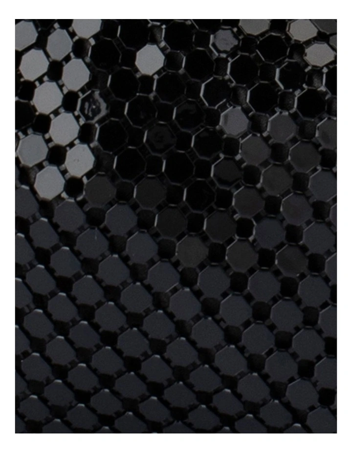 Daphne Mesh Clutch Bag in Black image 6
