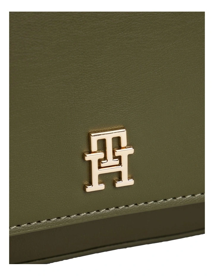 Convertible Crossbody Bag in Green image 4