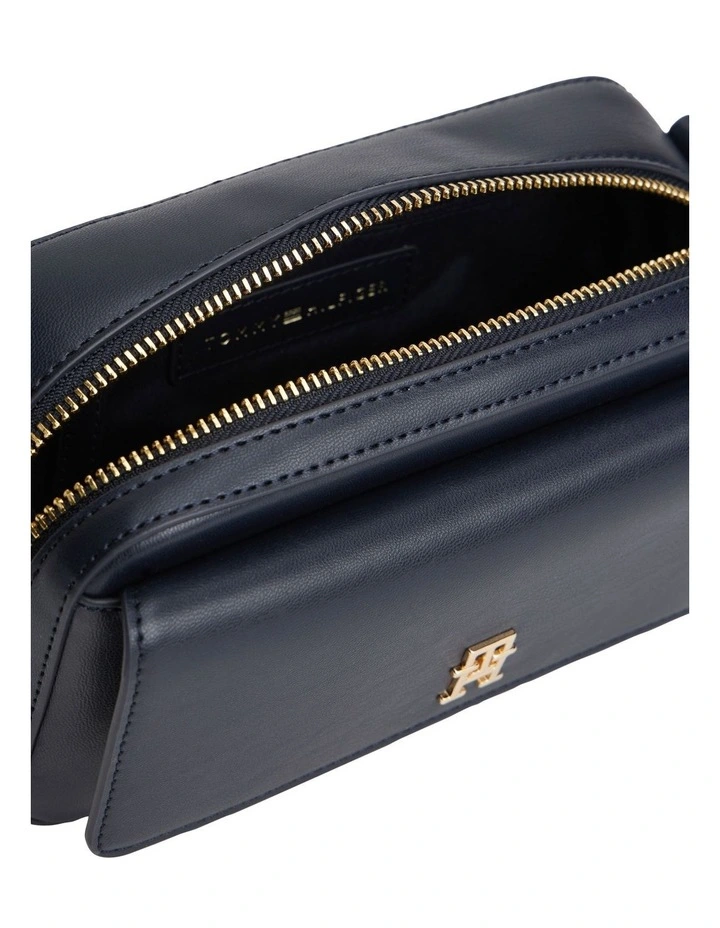 Icon Camera Crossbody Bag in Blue image 3