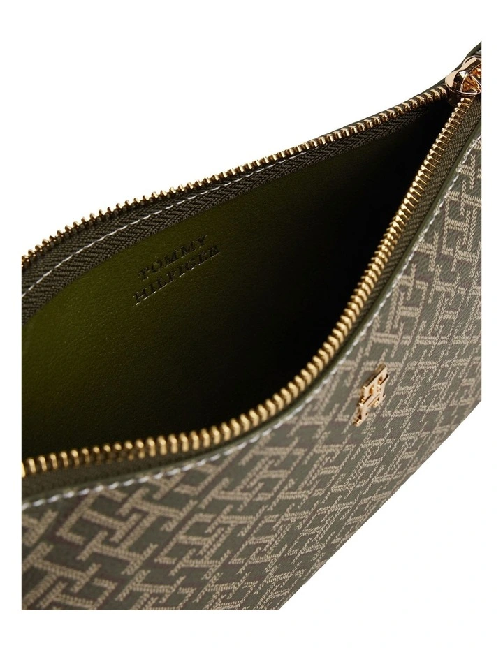 Icon Shoulder Pouch Bag in Green image 3