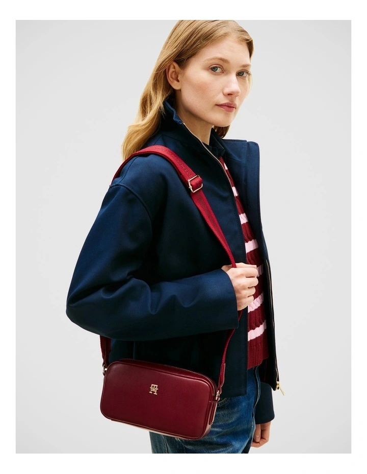 Essential Crossbody Bag in Red image 2