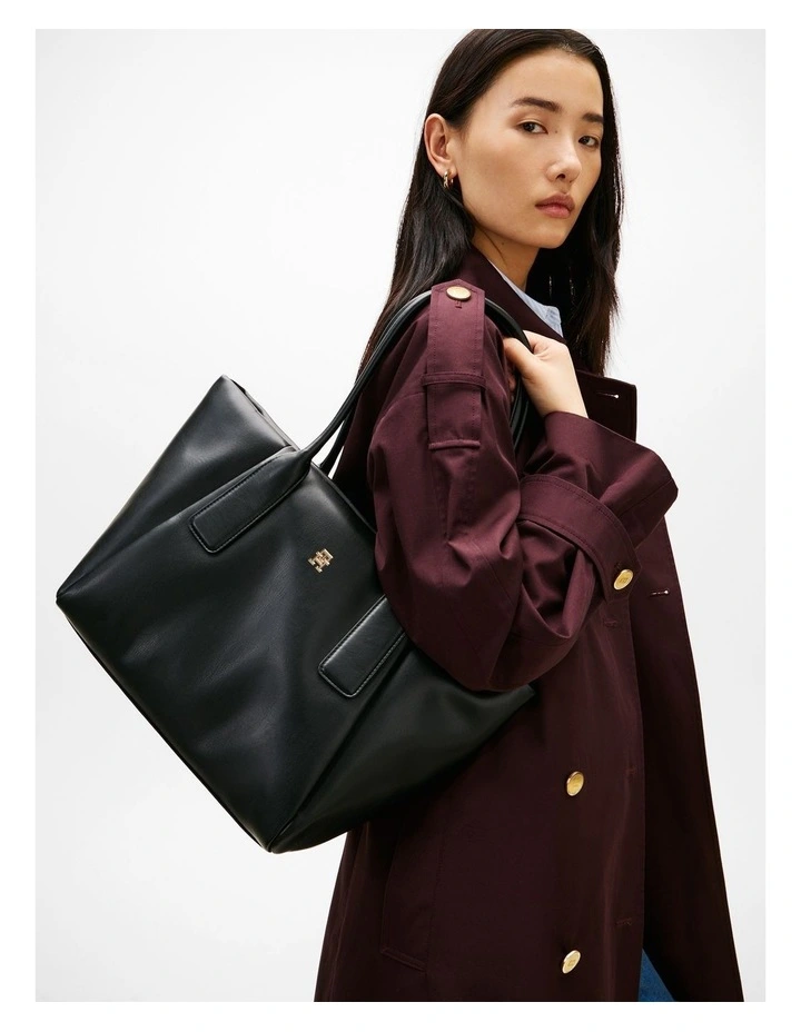 Essential Tote Bag in Black image 2