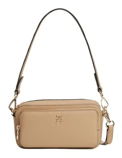 Daily Crossbody Bag in Beige