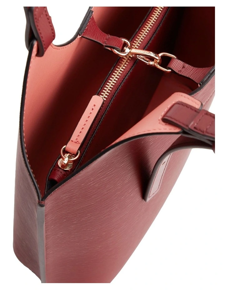 Modern Tote Bag in Red image 4