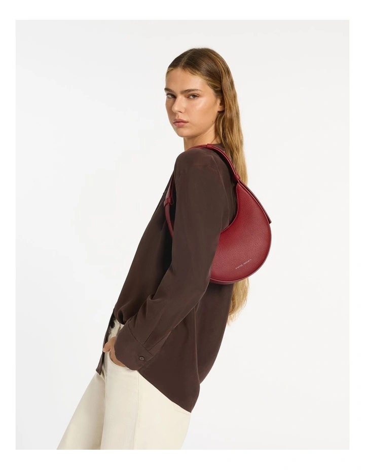 Kind Of Magic Shoulder Bag in Rouge image 6