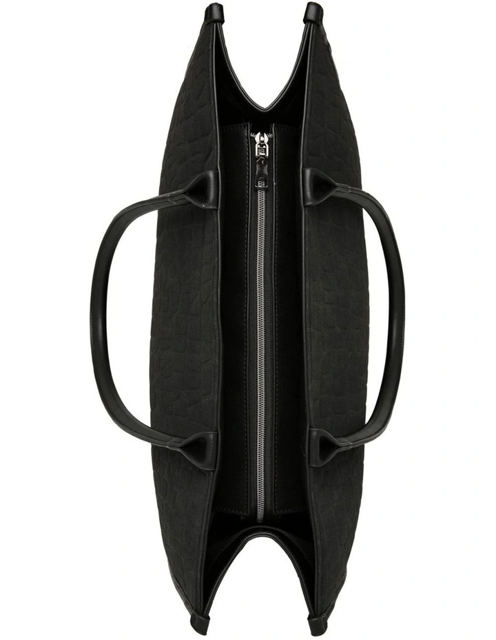 The Era Tote Bag in Black image 3