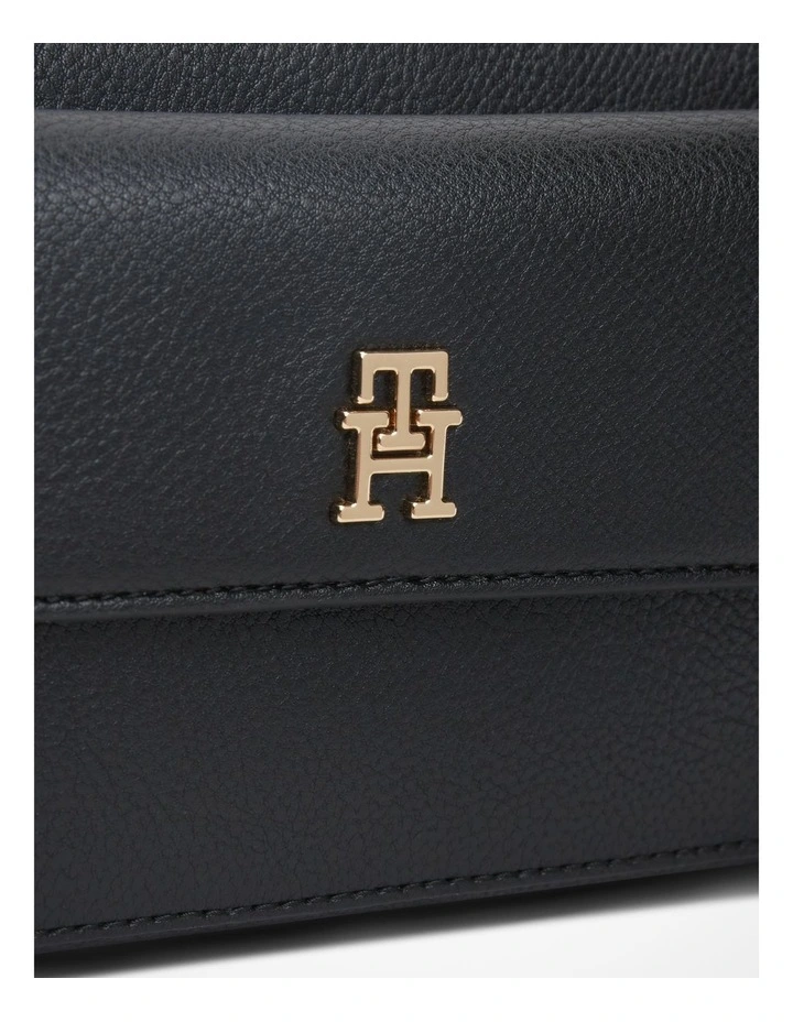 Hilfiger Icon Crossbody Camera Bag in Black image 3