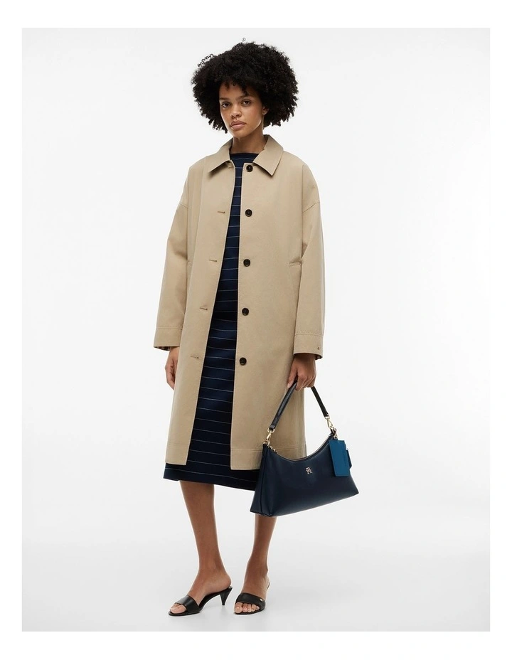 Hilfiger Icon Pebble Grain Shoulder Bag in Navy image 2