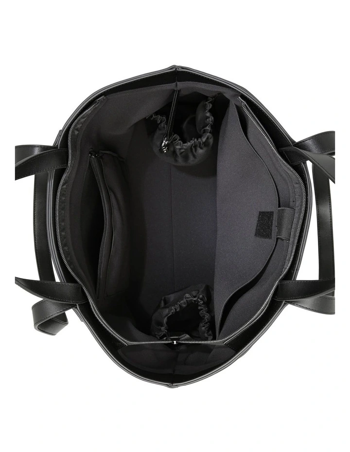 The Blake Tote Bag in Berry image 4