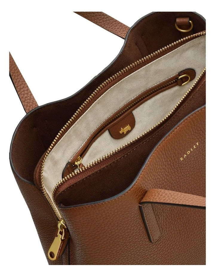 Dukes Place Icon Medium Ziptop Grab Bag in Saddle image 3
