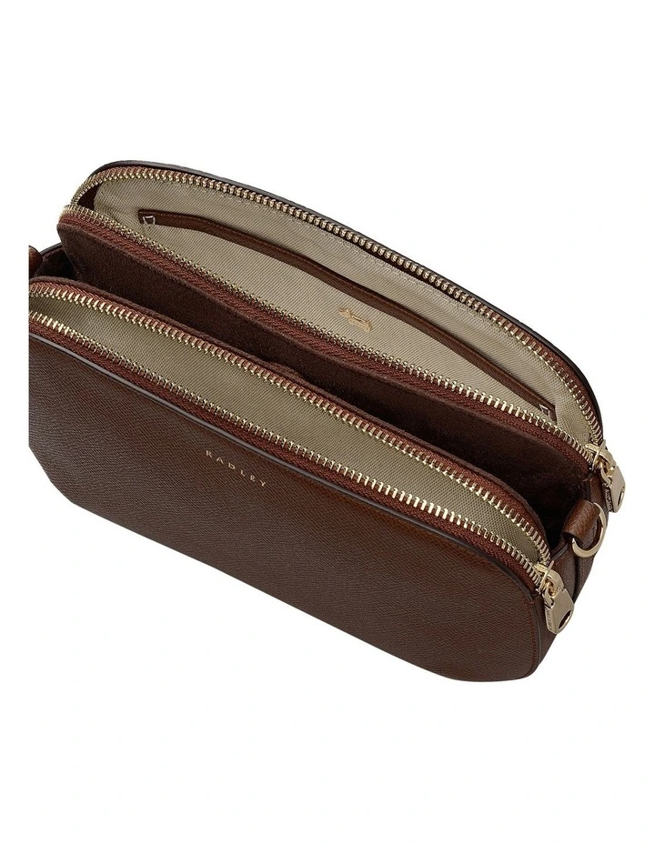 Dukes Place Texture Medium Crossbody Bag in Chocolate image 4