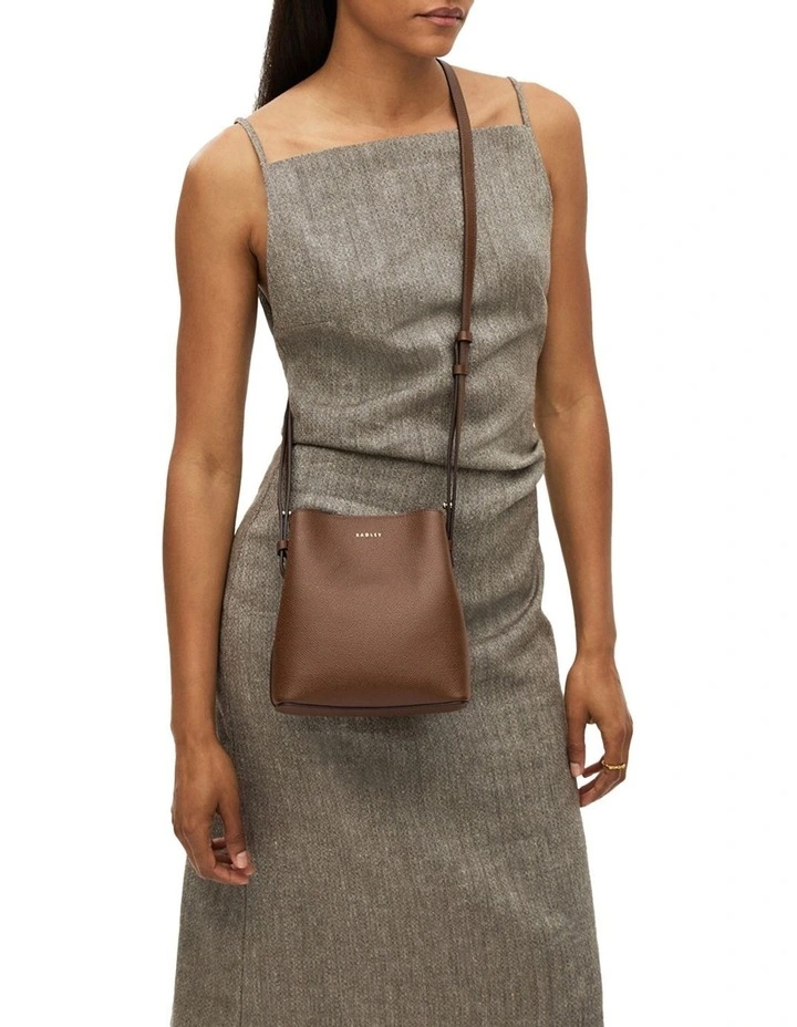 Dukes Place Texture Small Crossbody Bag in Chocolate image 3