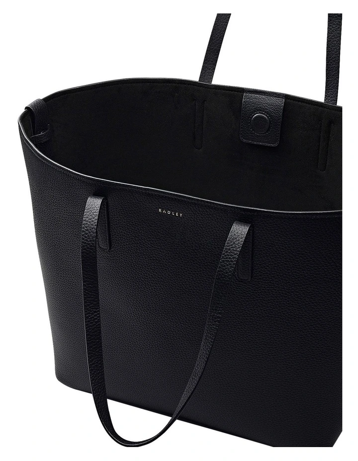 Dukes Place Large Tote Bag in Black image 3