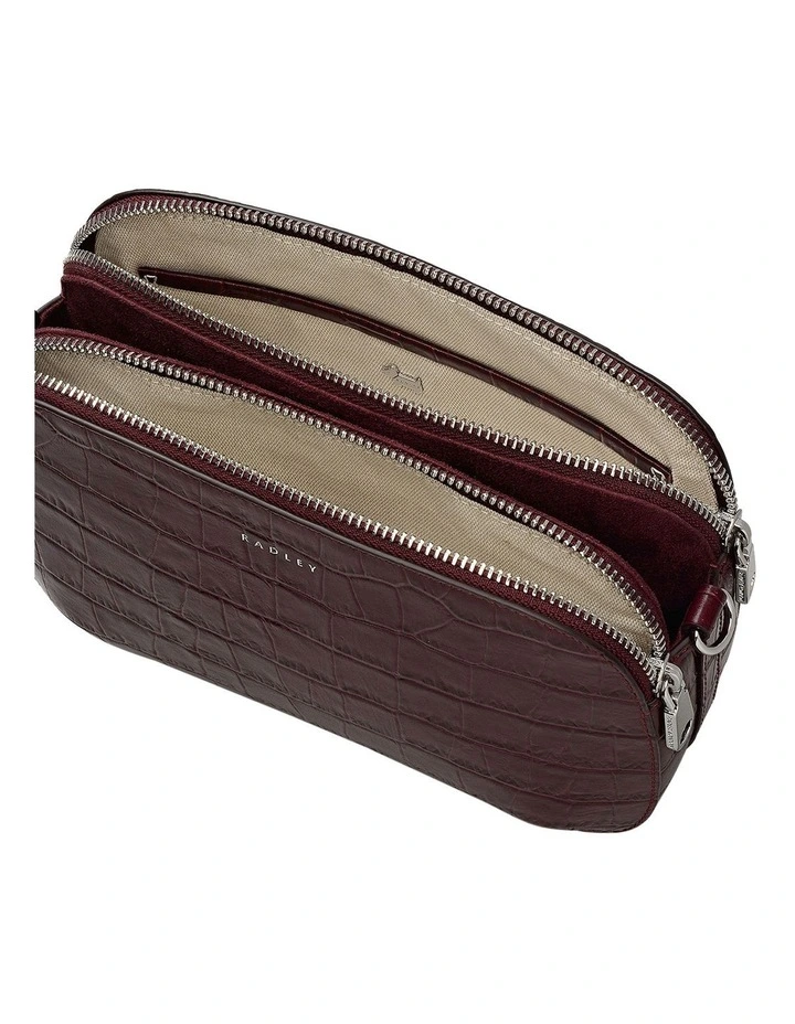 Dukes Place Faux Croc Medium Crossbody Bag in Dark Cherry image 3