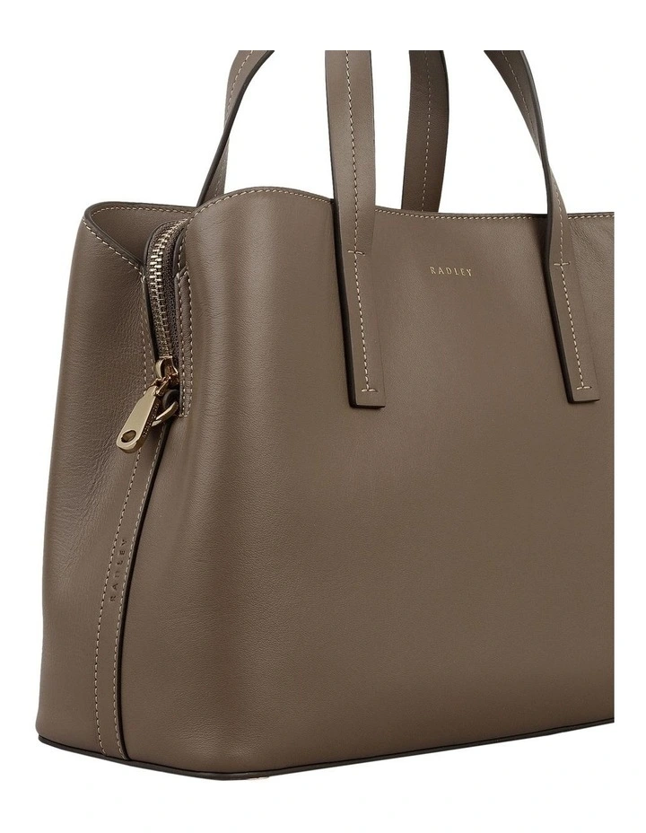 Dukes Place Faux Croc Tote Bag in Coffee image 6