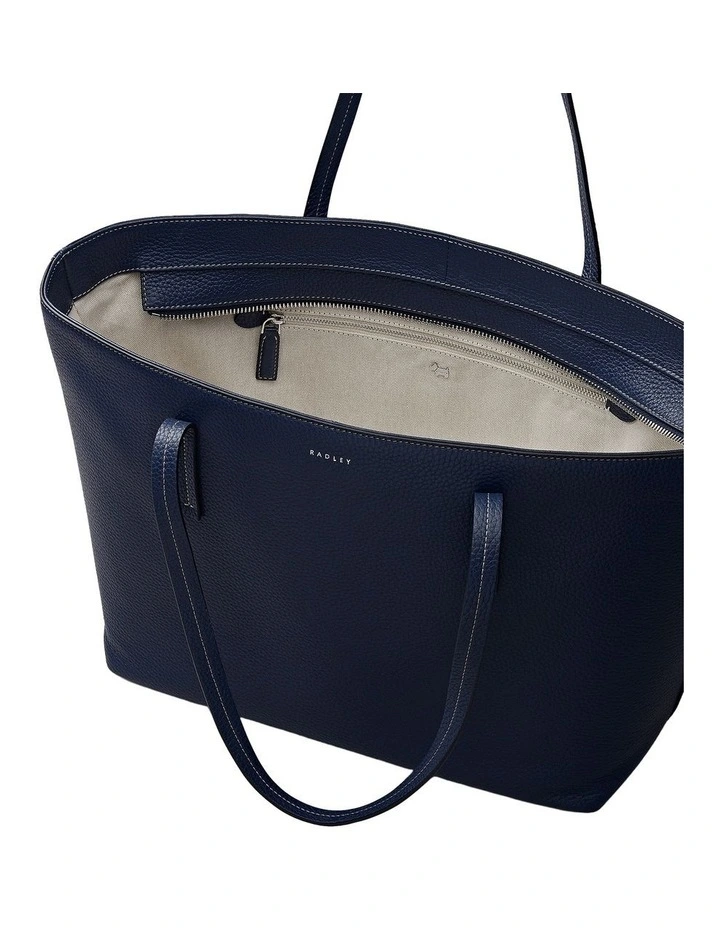 Dukes Place Icon Large Tote Bag in Naval image 4