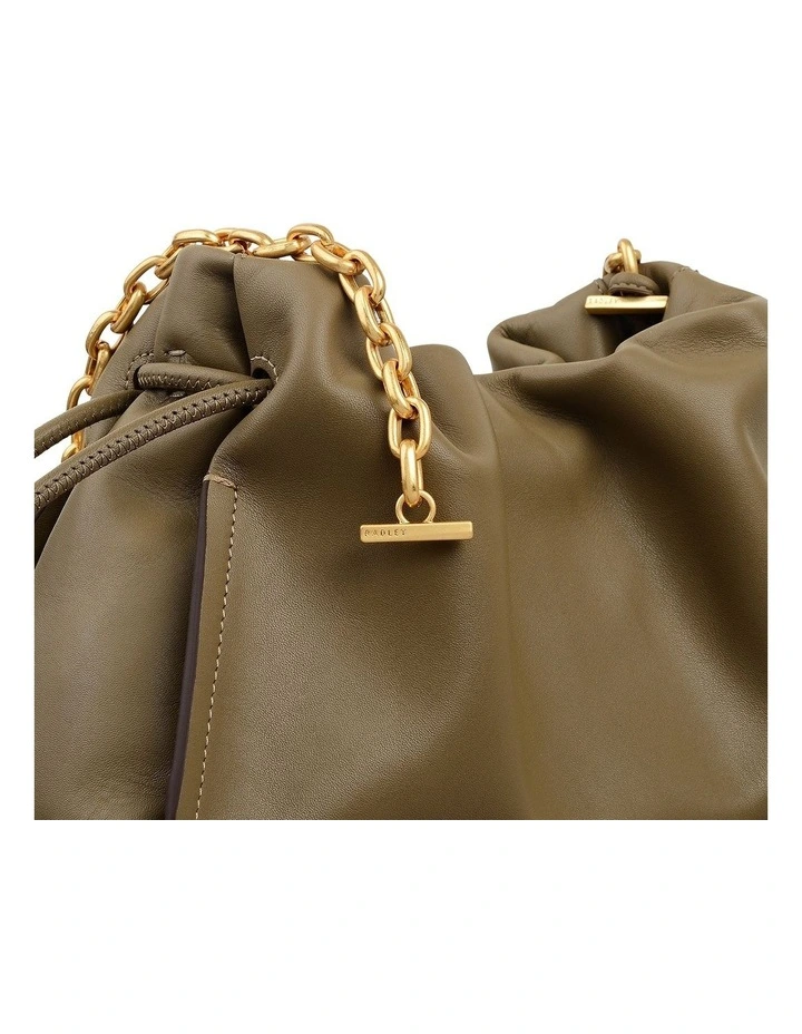 The Roxburgh Medium Shoulder Bag in Acorn image 5
