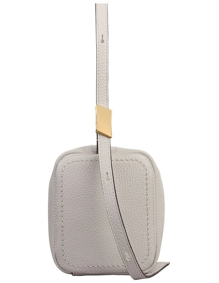 The Willow Small Shoulder Bag in Shell image 5