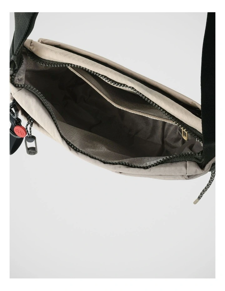 Makoto Crossbody Bag in Beige image 5
