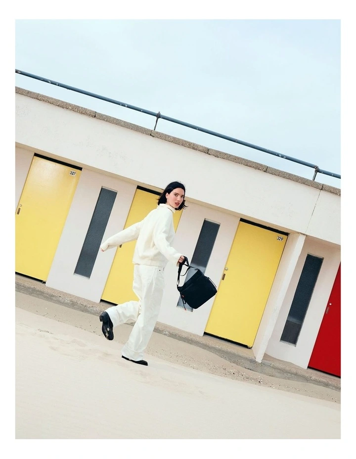 Makoto Crossbody Bag in Beige image 7