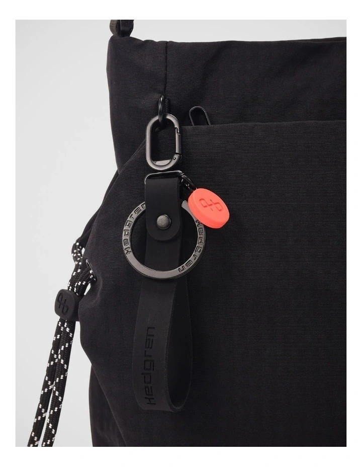 Makoto Crossbody Bag in Black image 4