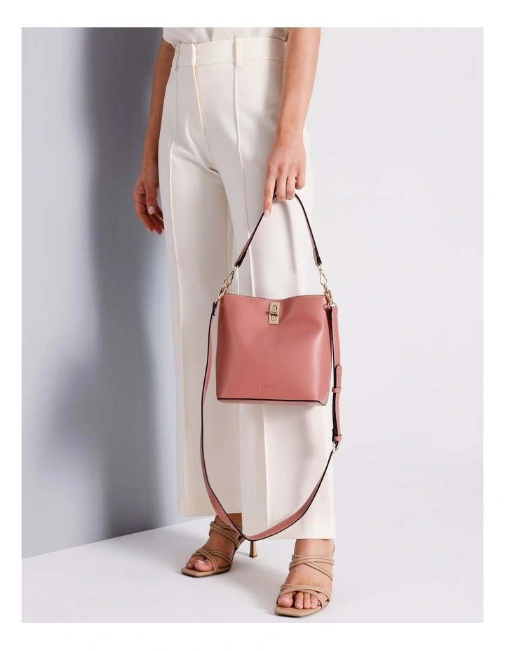 Tina Bucket Bag in Rose image 6