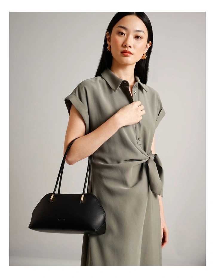 Erica Shoulder Bag in Black image 4