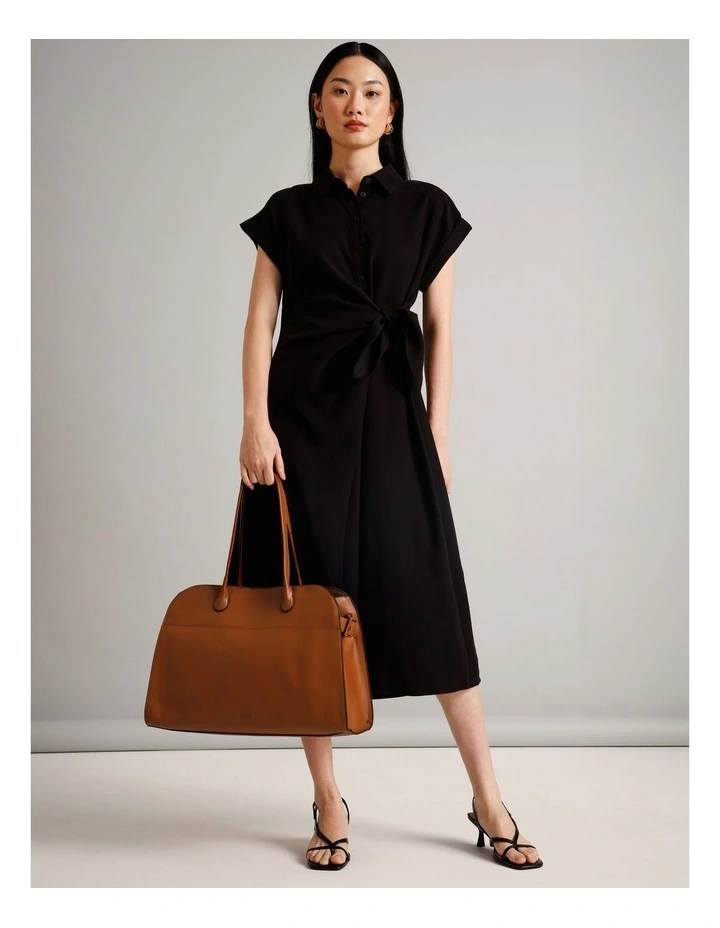 Victoria XL Tote Bag in Brown image 4