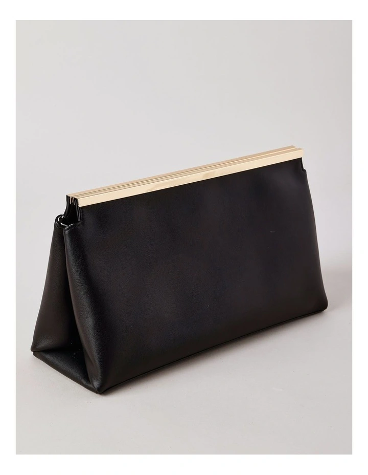 Carrie Clutch Bag in Black image 3