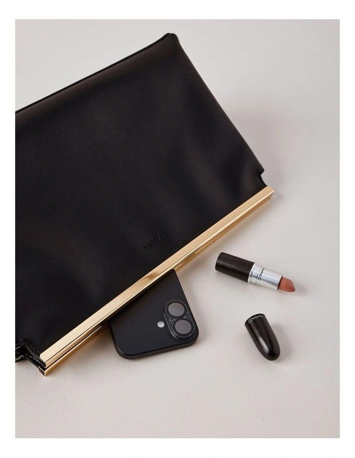 Carrie Clutch Bag in Black image 5
