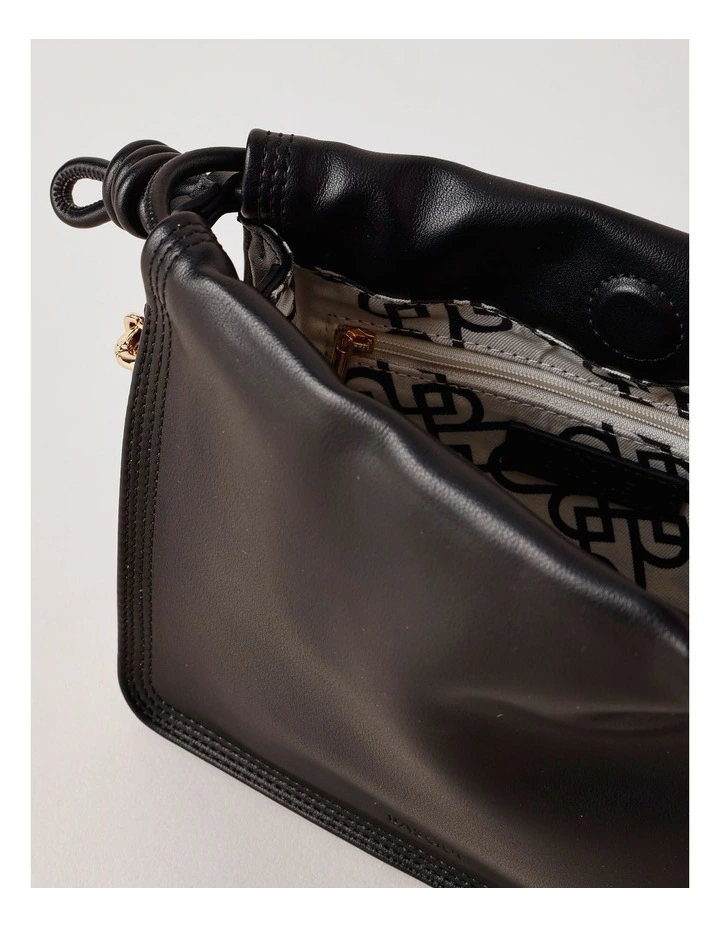 Savannah Shoulder Bag in Black image 4