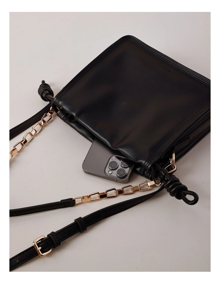 Savannah Shoulder Bag in Black image 5