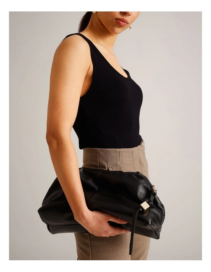Andrea Clutch Bag in Black image 4