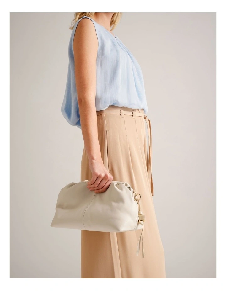 Andrea Clutch Bag in Vanilla image 2