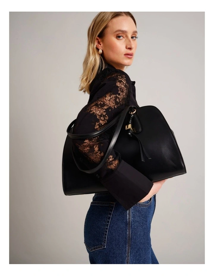 Melrose Tote Bag in Black image 2