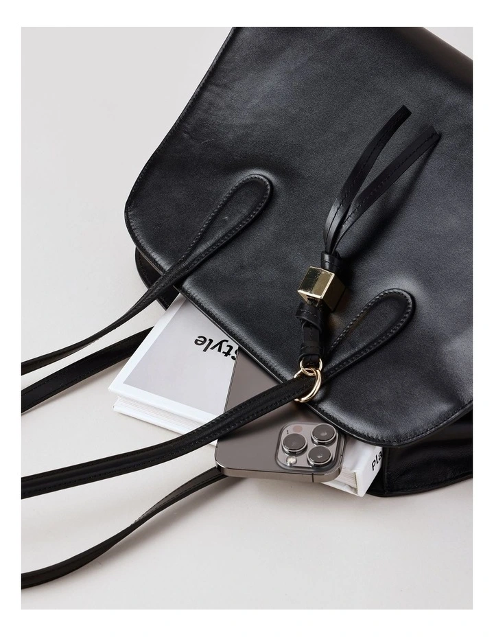 Melrose Tote Bag in Black image 7