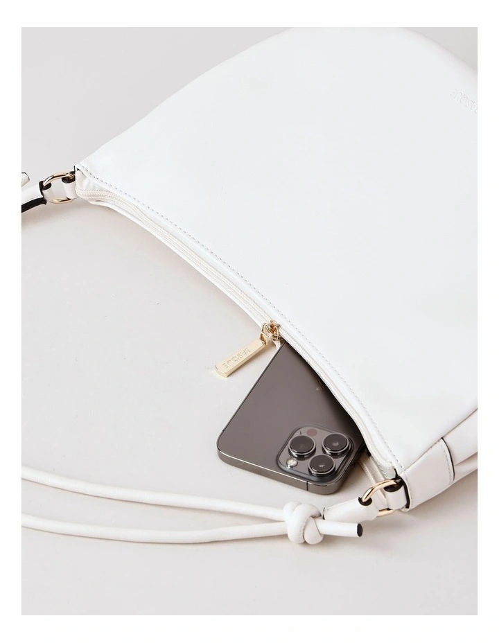 Annette Shoulder Bag in White image 7