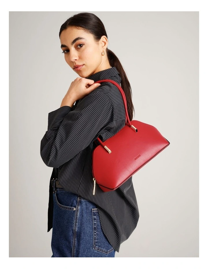 Erica Shoulder Bag in Red image 4