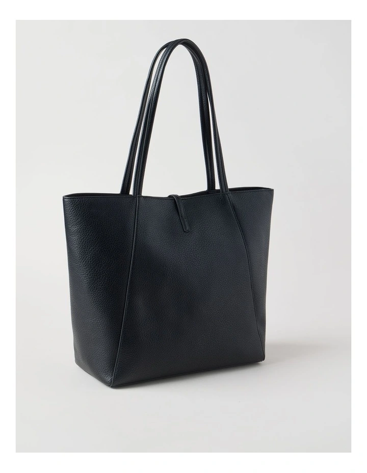 Tara Tote Bag in Black image 4