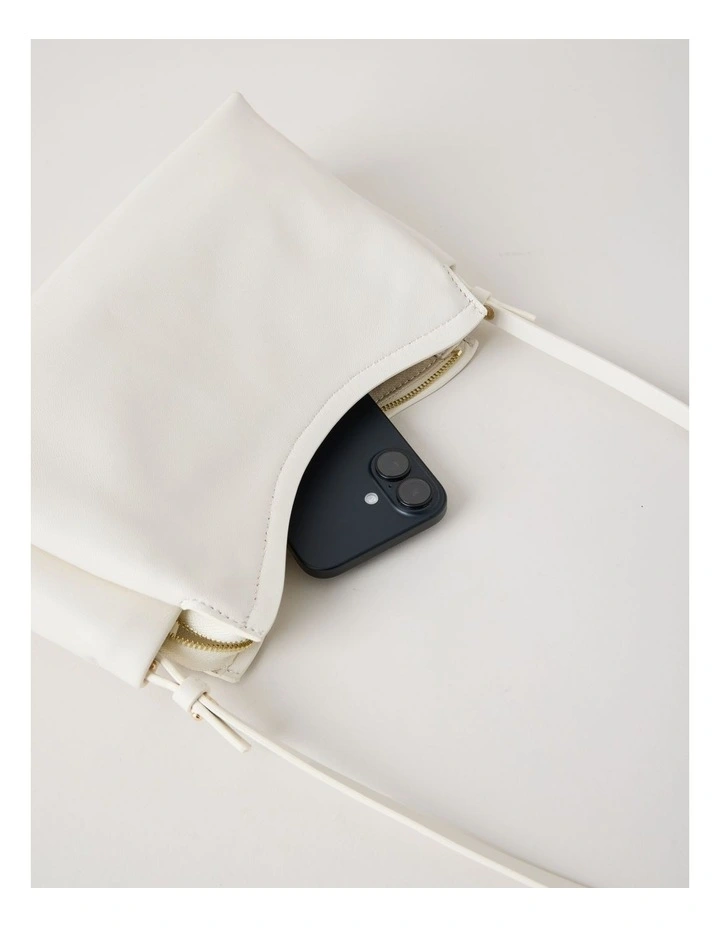 Gracie Leather Crossbody Bag in Chalk image 5