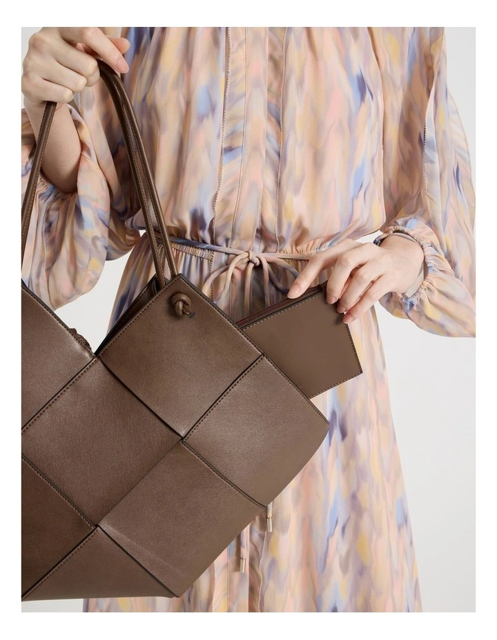 Bowie Tote Bag in Tan image 4